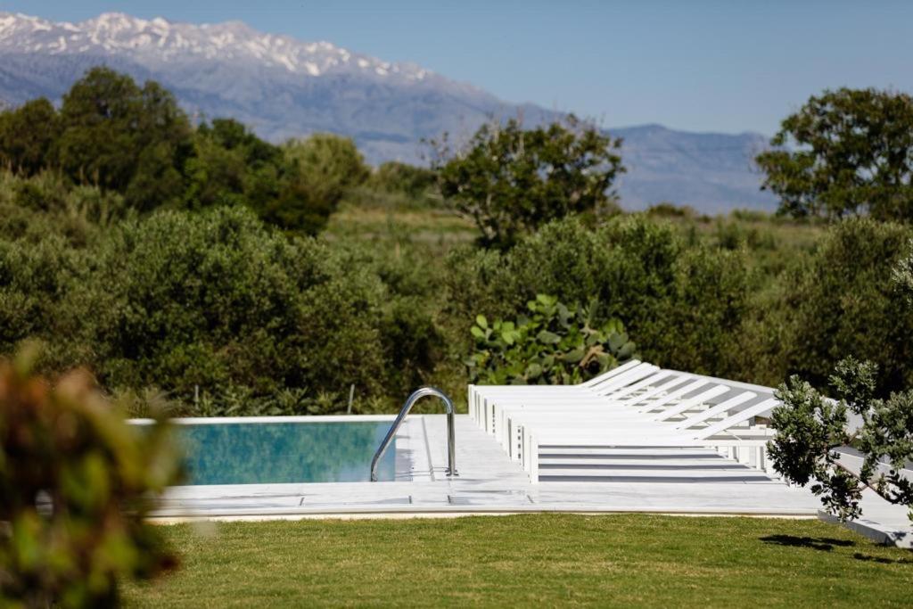 Mikro Livadi Special Lodges - Has An Eco Salt Water Pool - 150M From The Beach Episkopi-Chania Exterior foto