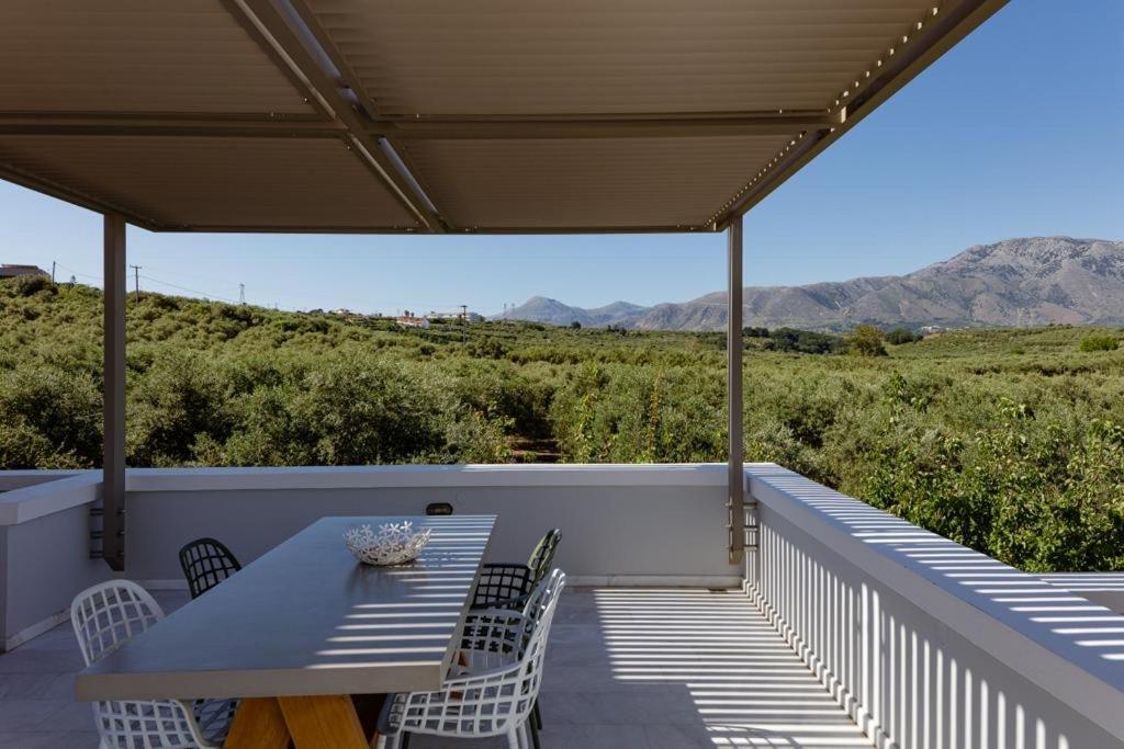 Mikro Livadi Special Lodges - Has An Eco Salt Water Pool - 150M From The Beach Episkopi-Chania Exterior foto