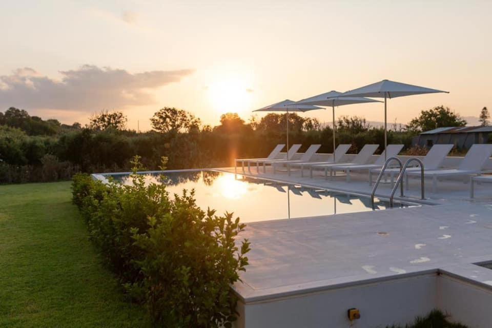 Mikro Livadi Special Lodges - Has An Eco Salt Water Pool - 150M From The Beach Episkopi-Chania Exterior foto
