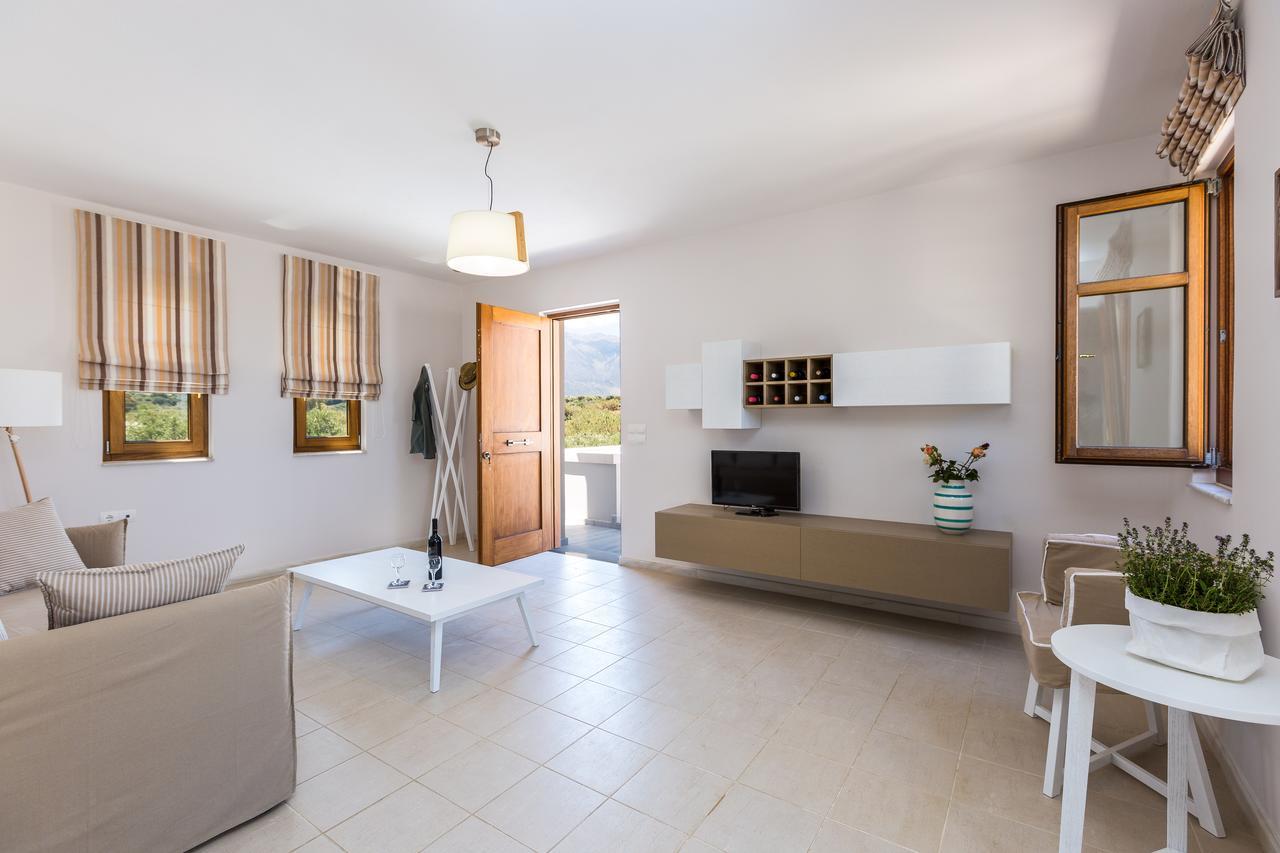 Mikro Livadi Special Lodges - Has An Eco Salt Water Pool - 150M From The Beach Episkopi-Chania Exterior foto